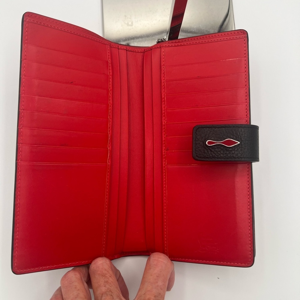 Christian Louboutin Authentic Calfskin Paloma Wallet - EUC - Picture 9 of 13